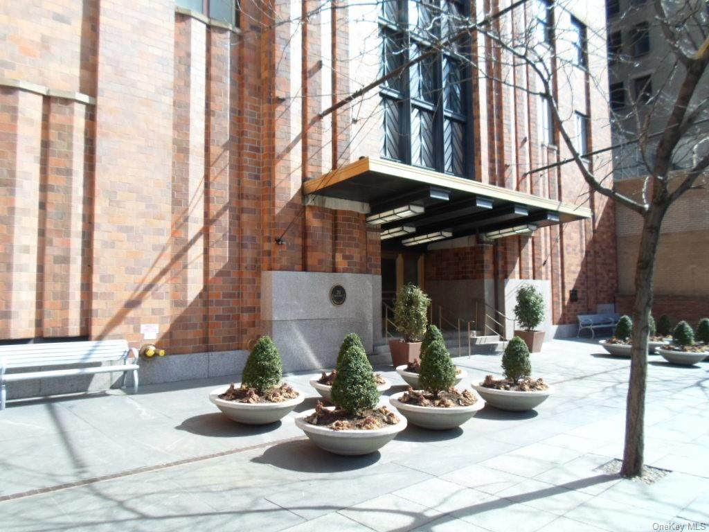 20 West Street - Photo 1