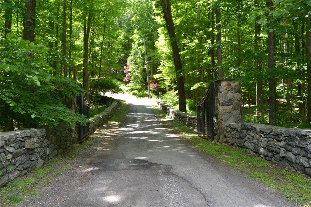 401 Croton Falls - Photo 1 401 Croton Falls - Photo 1