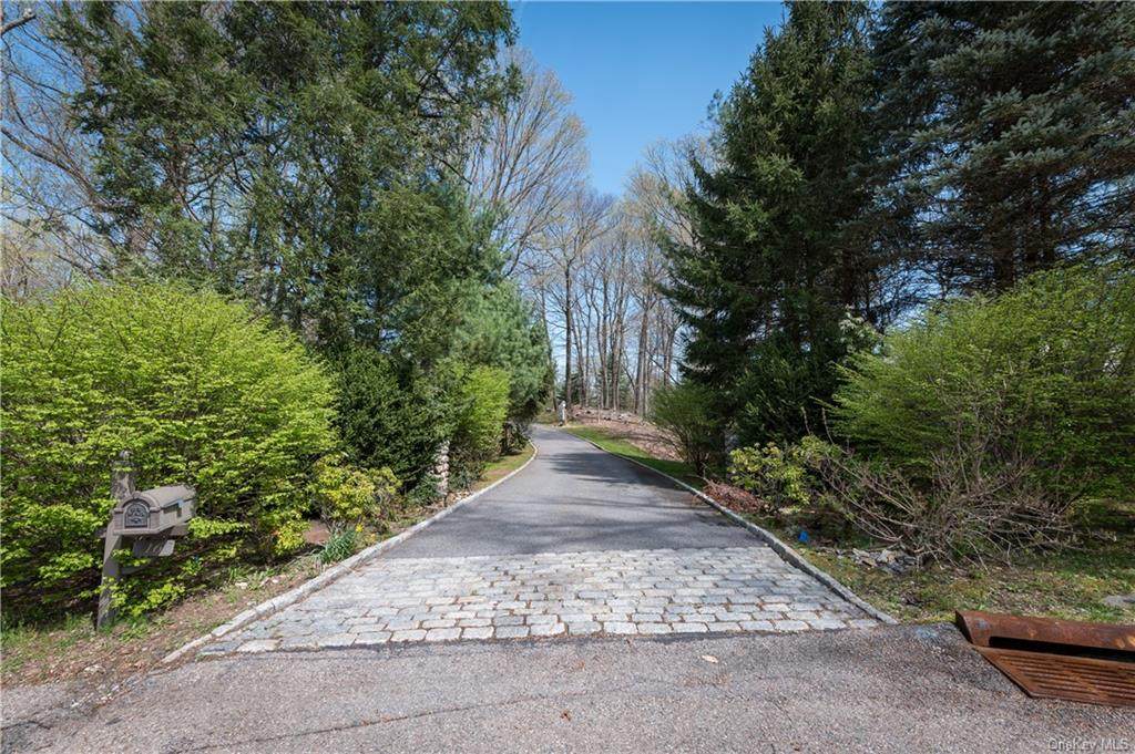 16 Bessel Lane - Photo 1