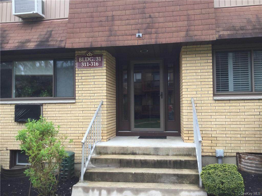 313 Richard Court - Photo 1