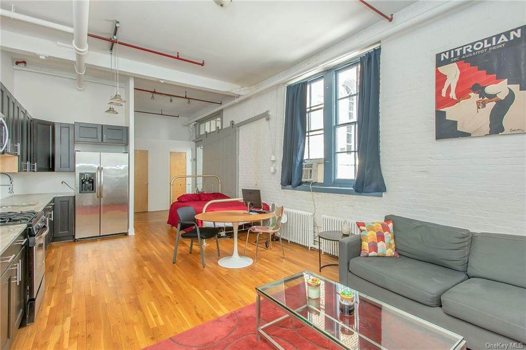 52 Webster Avenue - Photo 1