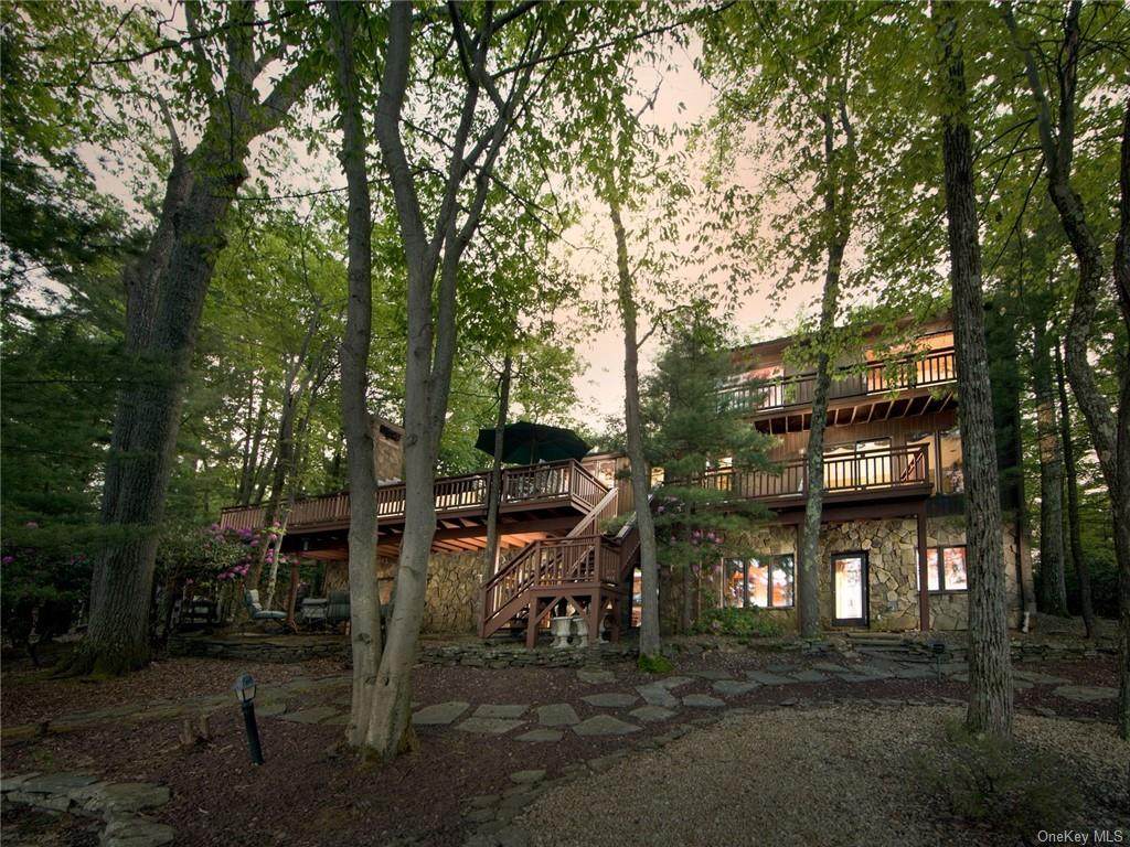 51 Scarborough Circle - Photo 1