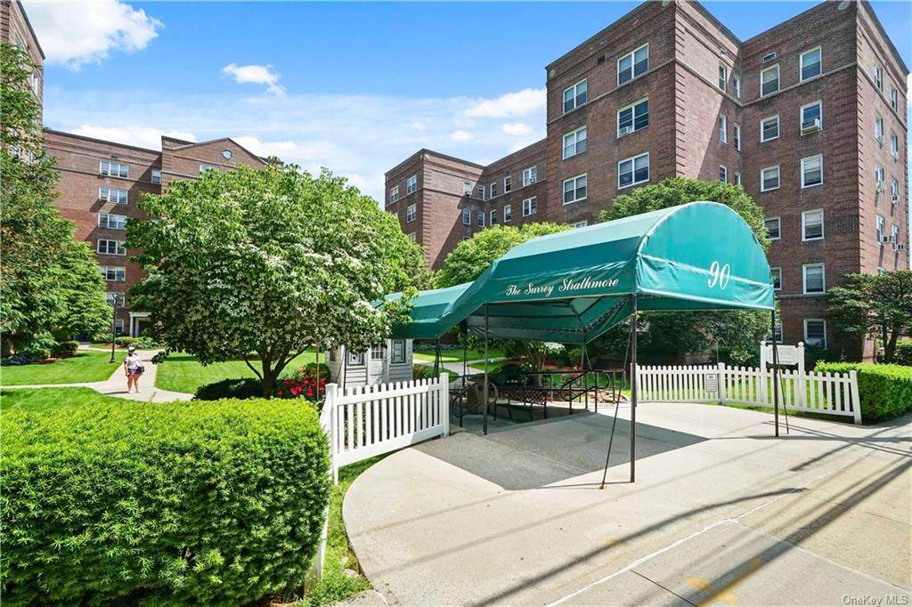 90 Bryant Avenue - Photo 1