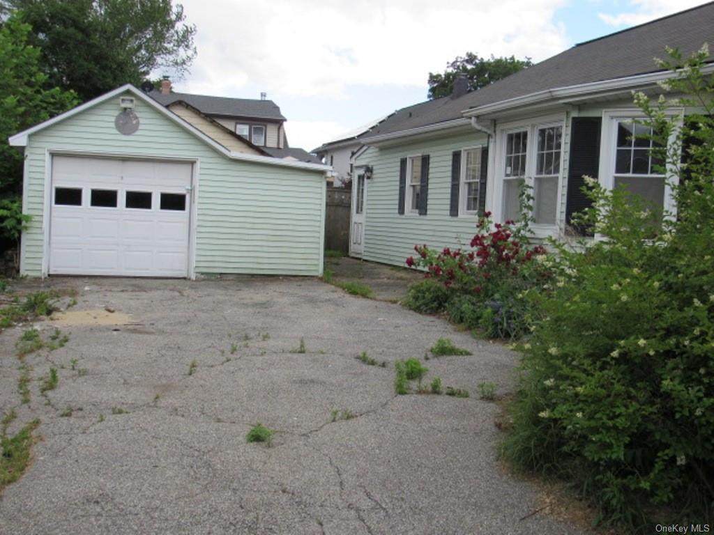 32 Ward Place - Photo 1