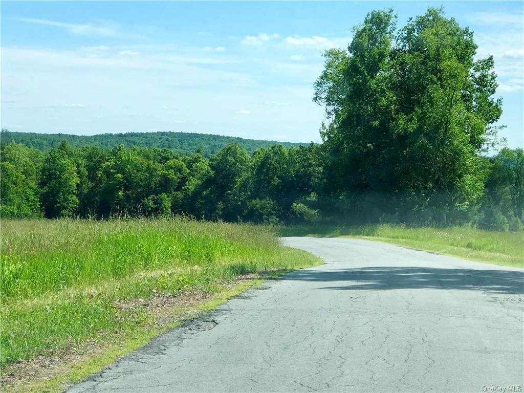 129 Old County Road - Photo 1 129 Old County Road - Photo 1