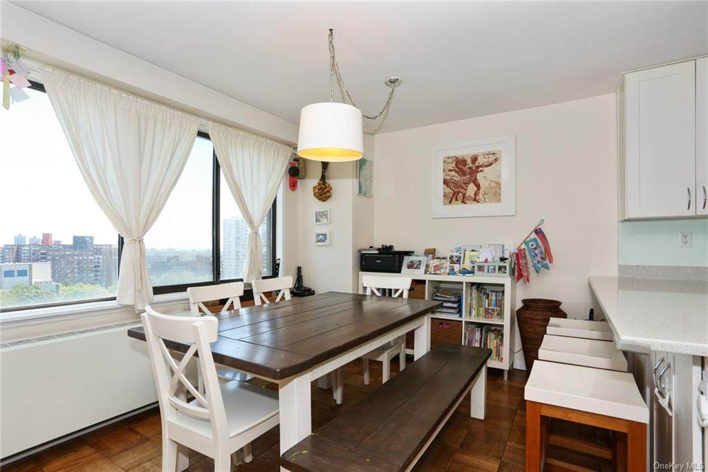 3671 Hudson Manor Terrace - Photo 1