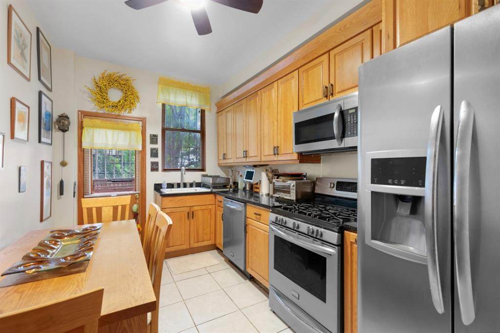 1064 Halsey Street - Photo 1