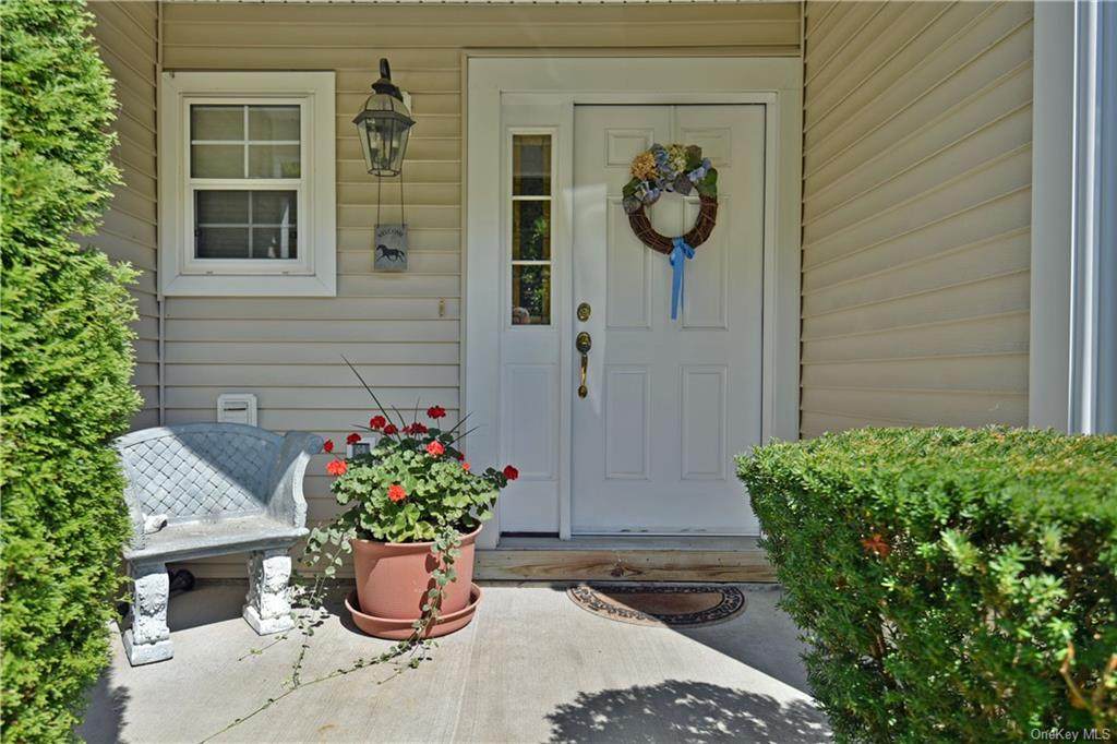 15 Underhill Drive - Photo 1