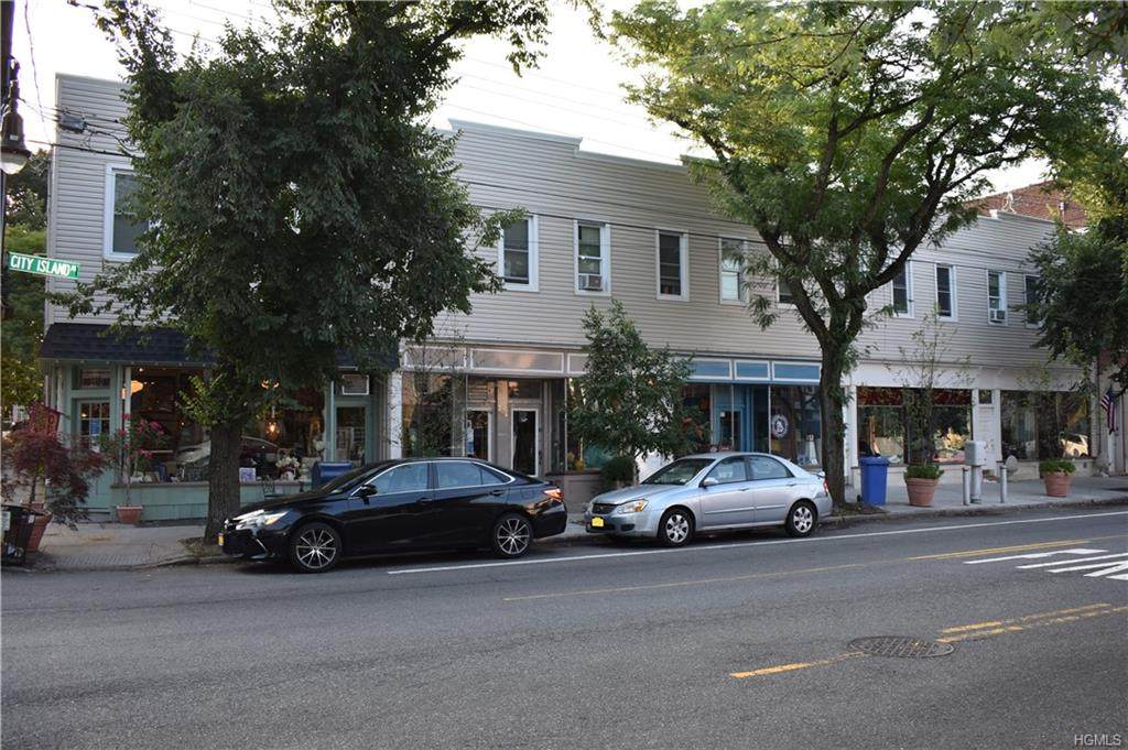 270 City Island Avenue - Photo 1