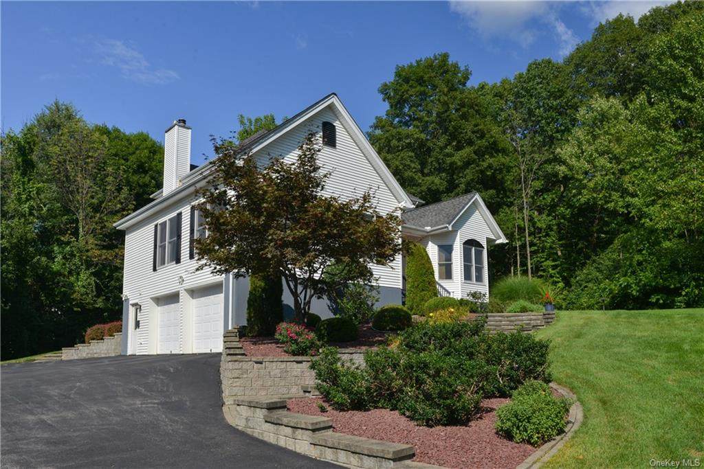 129 Cardinal Road - Photo 1