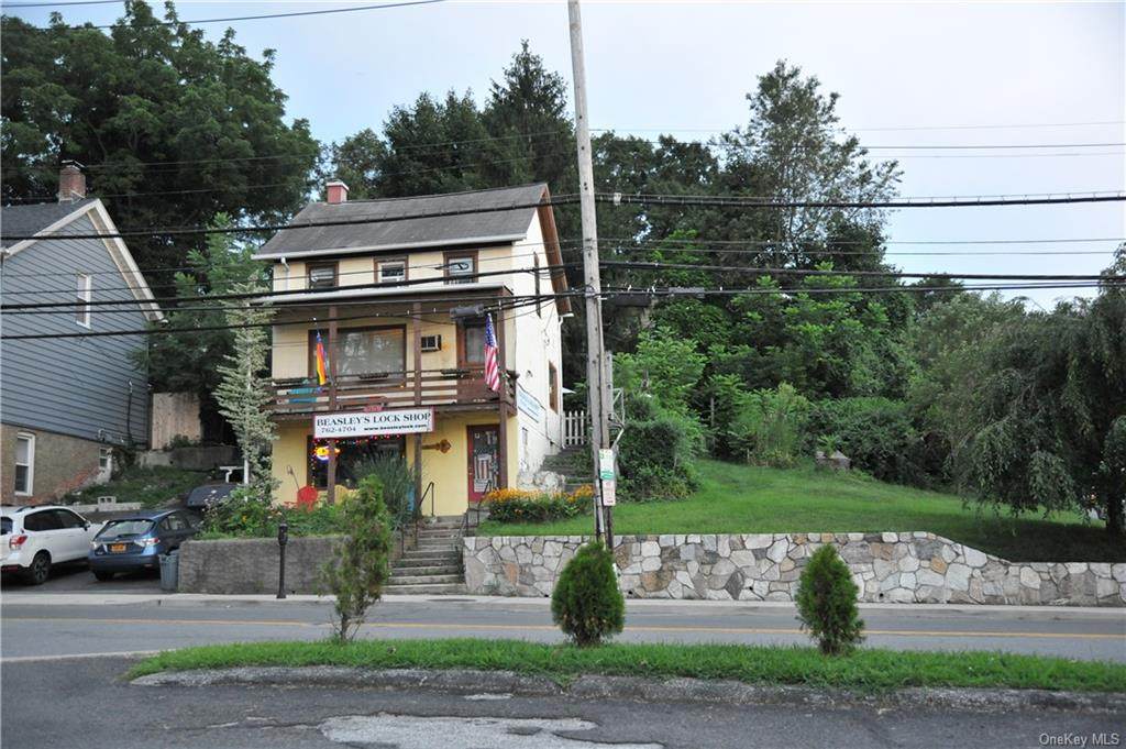110 Croton Avenue - Photo 1