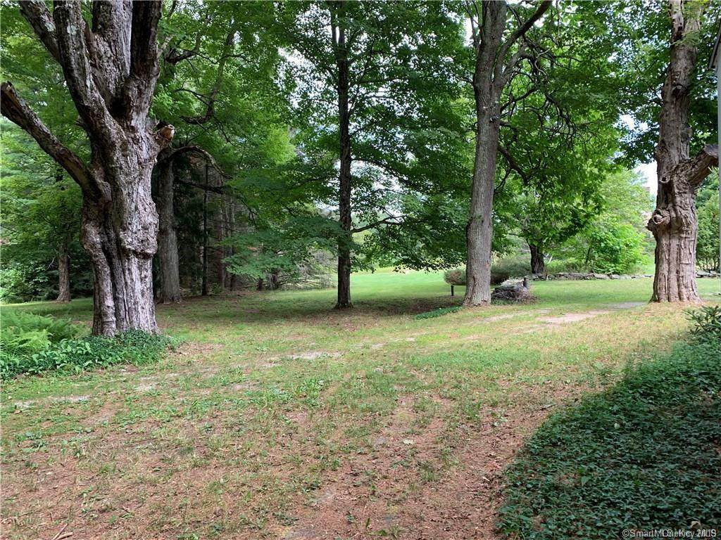 139 Grantville Road - Photo 1