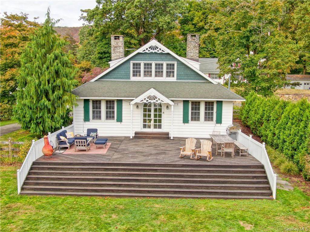 10 Woodbine Avenue - Photo 1