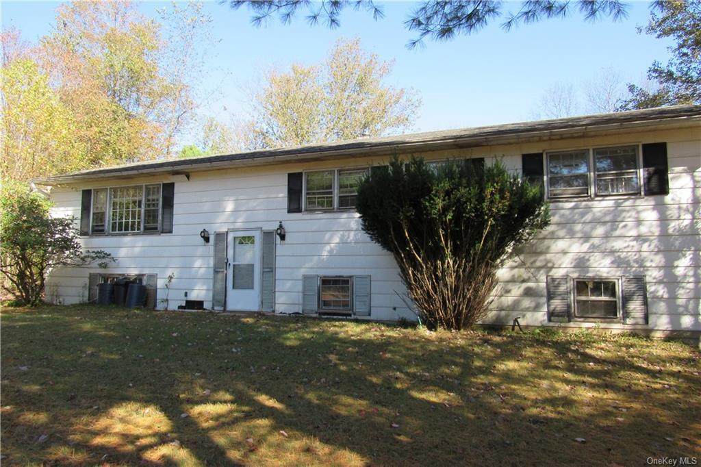17 Dillon Farm Road - Photo 1 17 Dillon Farm Road - Photo 1