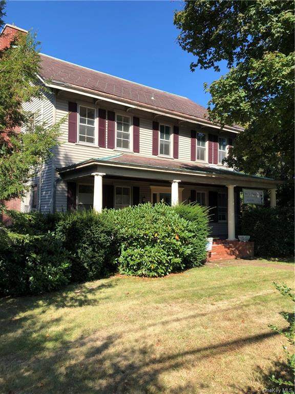 16 Quaker Avenue - Photo 1
