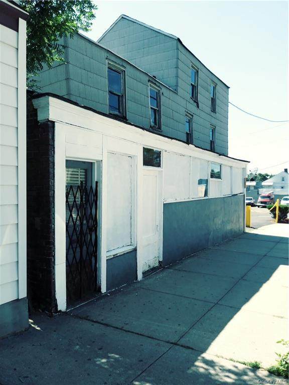 17 Drake Avenue - Photo 1
