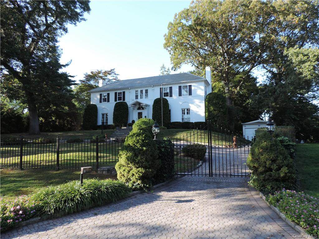 62 Cortlandt Avenue - Photo 1
