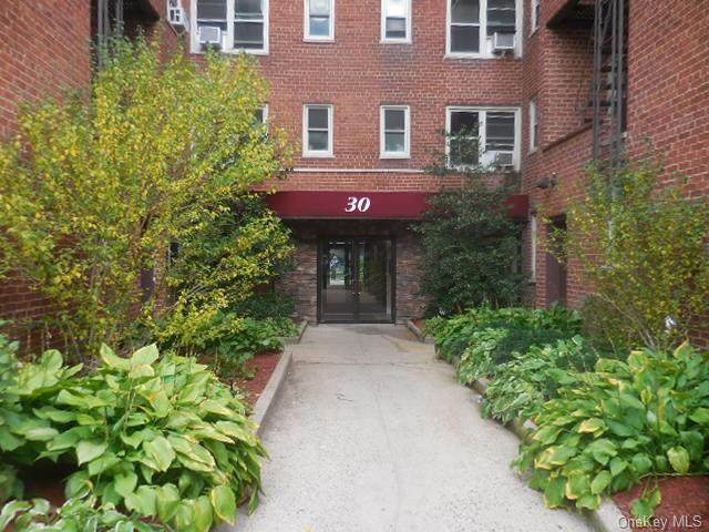 30 Broadway - Photo 1