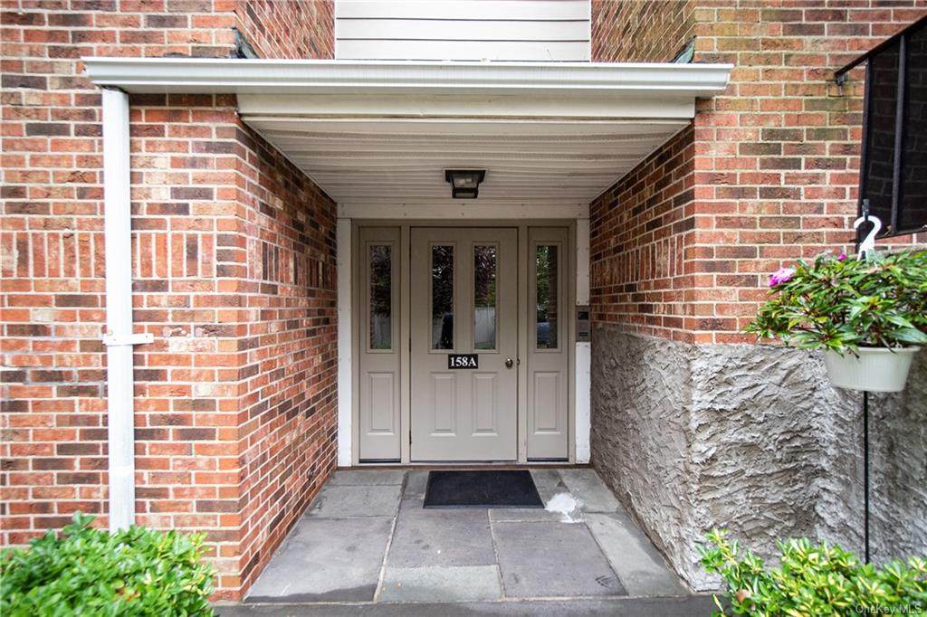 150 Broadway - Photo 1