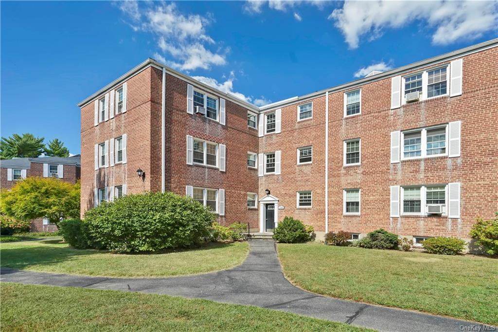 749 Broadway - Photo 1