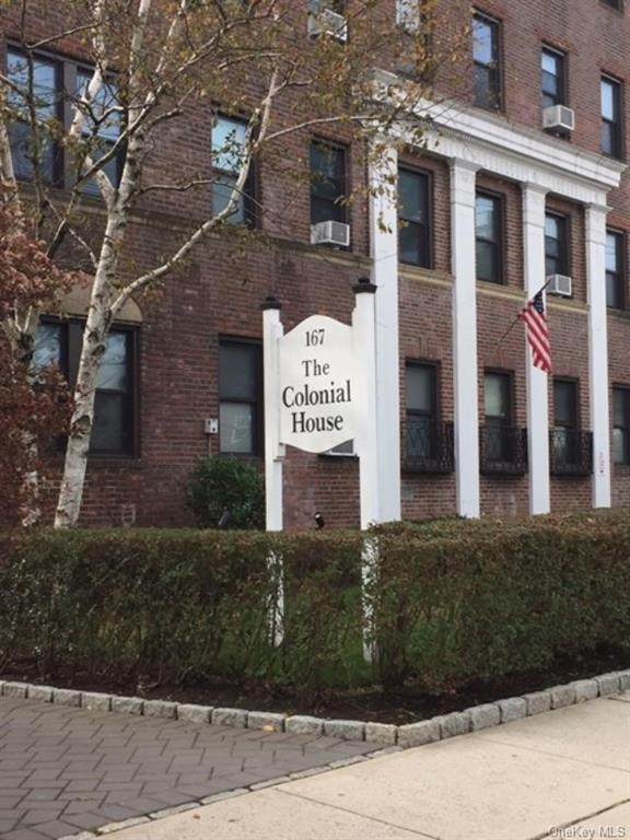 167 Centre Avenue - Photo 1