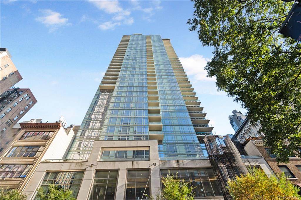 325 Fifth Avenue - Photo 1