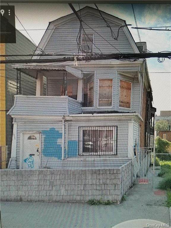 2866 Valentine Avenue - Photo 1