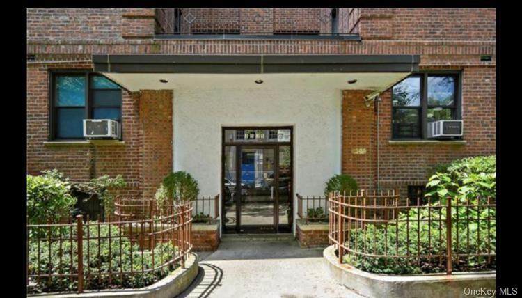 3535 Kings College - Photo 1