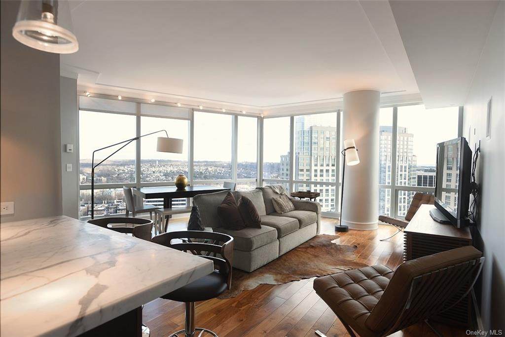 1 Renaissance Square - Photo 1