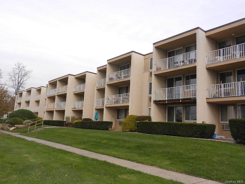 141 Lake Boulevard - Photo 1