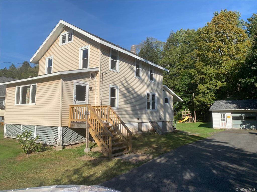 1765 Shandelee Road - Photo 1
