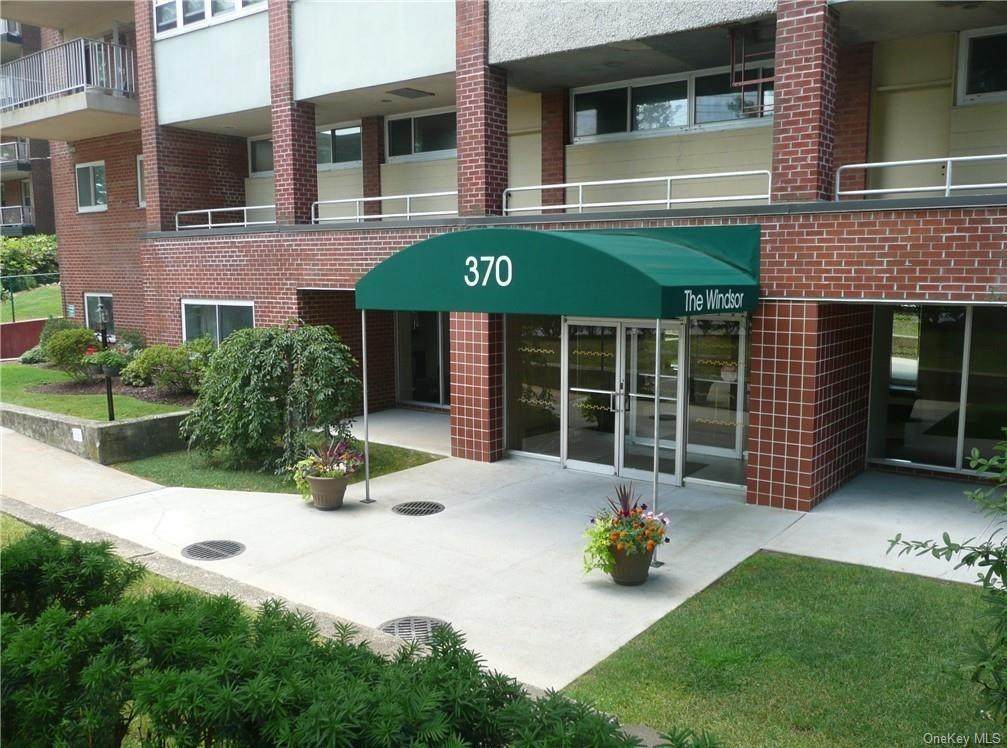 370 Westchester Avenue - Photo 1