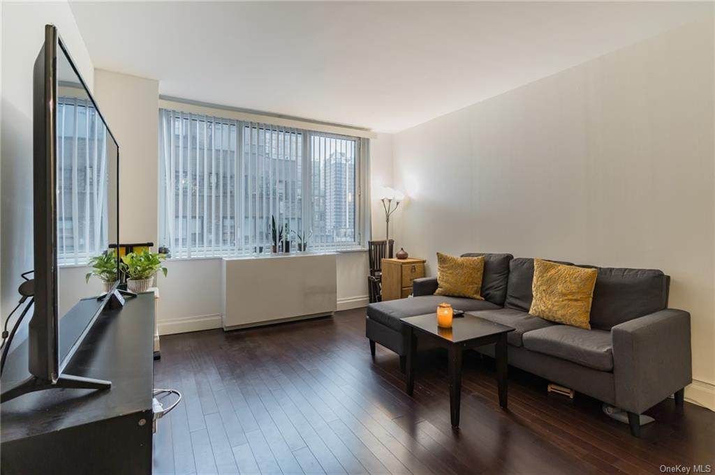 212 47th Street - Photo 1