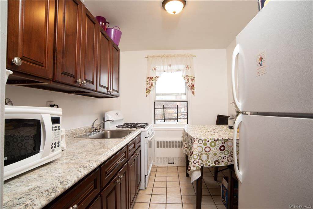 2 Sadore Lane - Photo 1