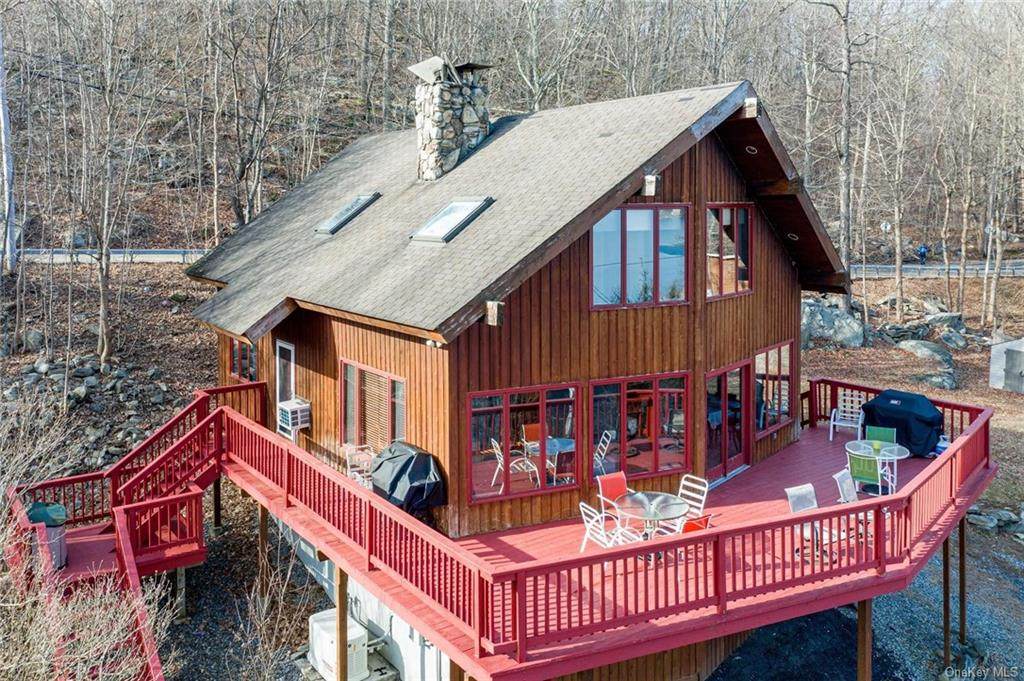 7 Lakeview Drive - Photo 1