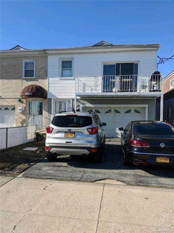 1665 Bayshore Avenue - Photo 1