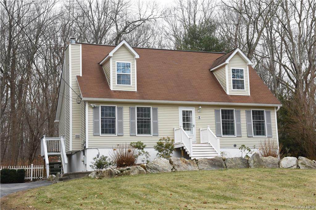 4 Hemlock Trail Court - Photo 1