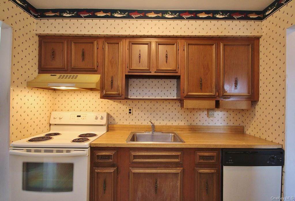 129 Main Street - Photo 1