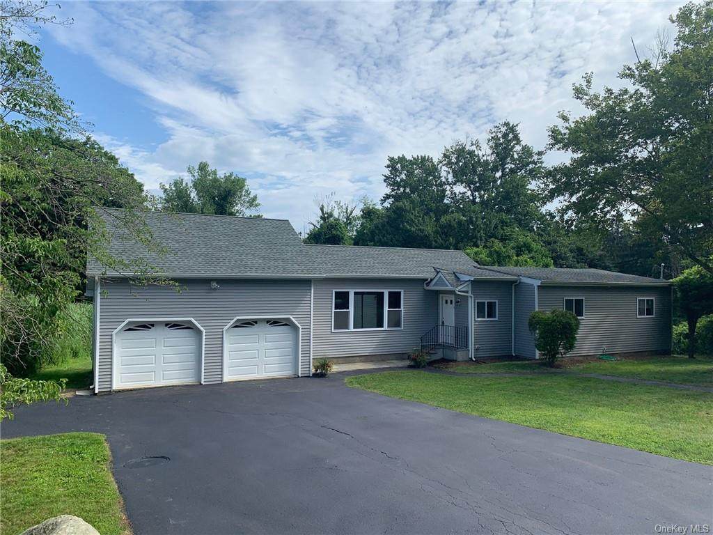 106 Circle Court - Photo 1