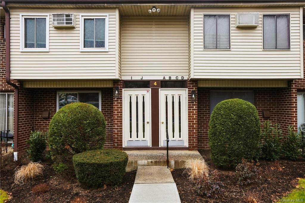 4 Blue Hill Commons Drive - Photo 1