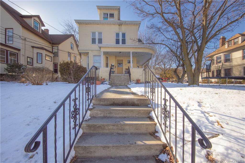 54 Hudson Avenue - Photo 1