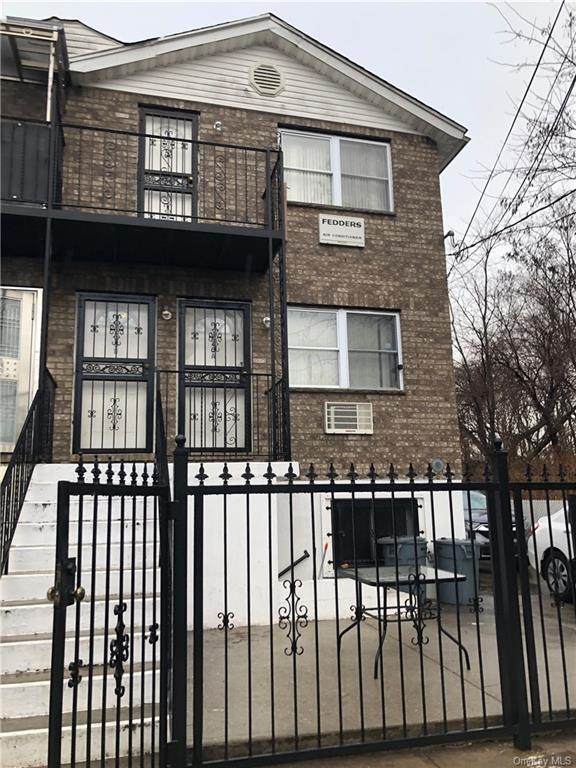 235 Betts Avenue - Photo 1