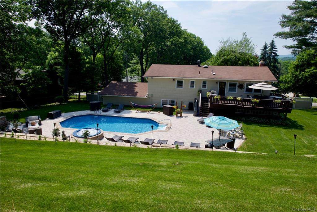 12 Landau Lane - Photo 1