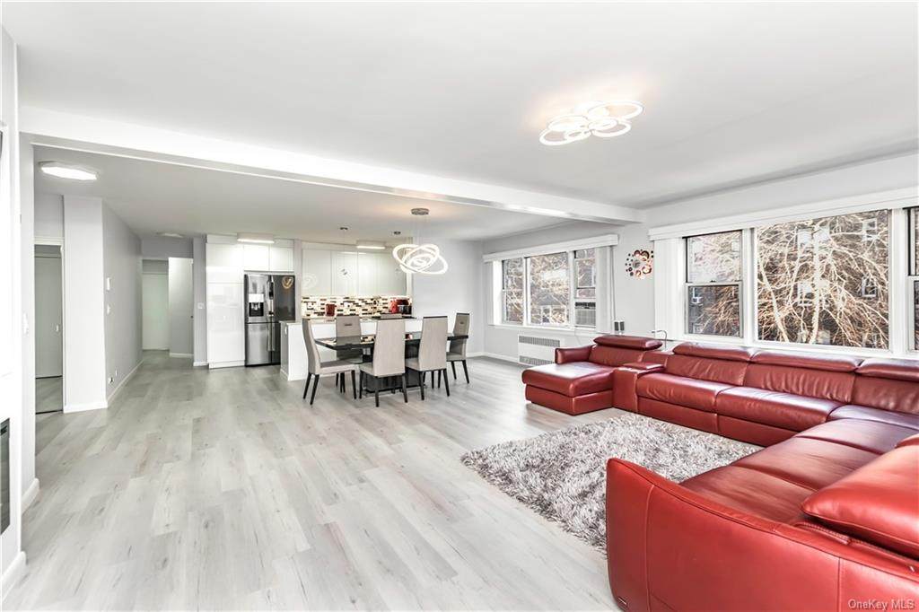 3850 Hudson Manor Terrace - Photo 1