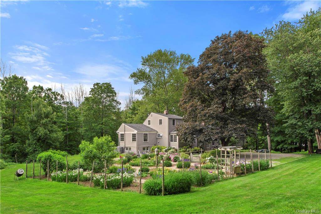 41 Hickory Lane - Photo 1