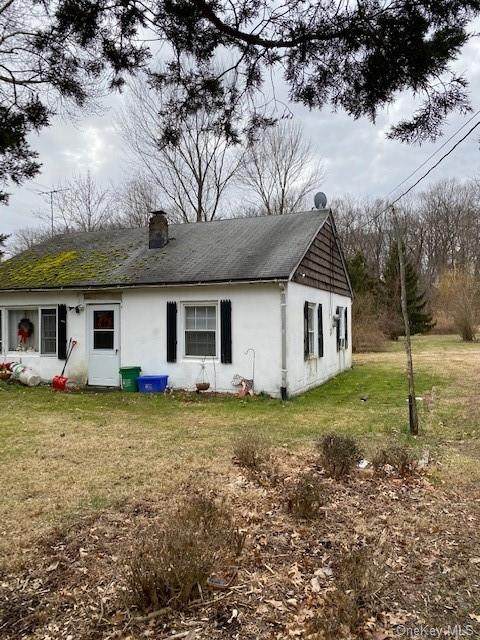 200 Strawtown Road - Photo 1