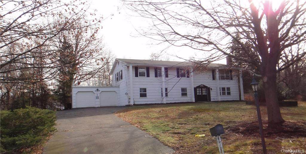 4 Skokie Lane - Photo 1