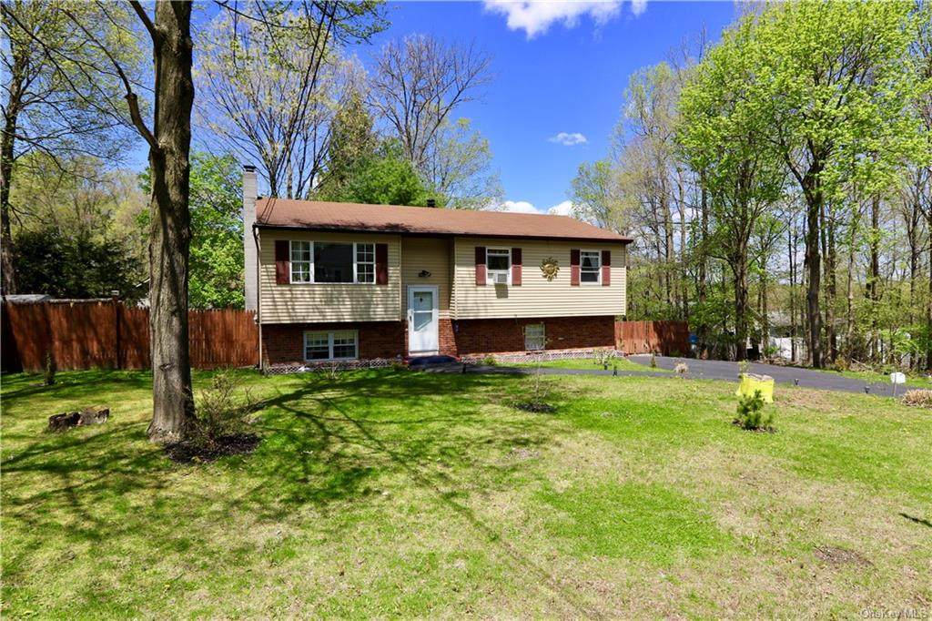 15 Willow Road - Photo 1
