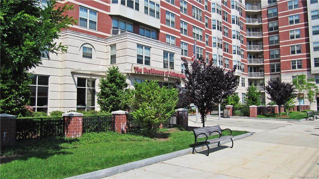 300 Mamaroneck Avenue - Photo 1