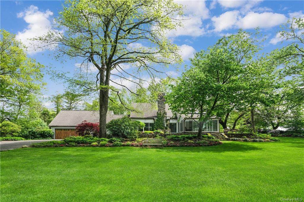 65 Hawthorne Way - Photo 1